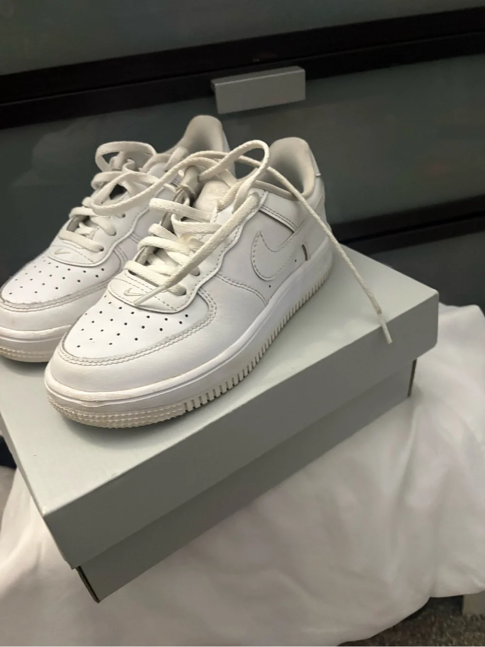 Nike Kids White Low-Top Sneakers